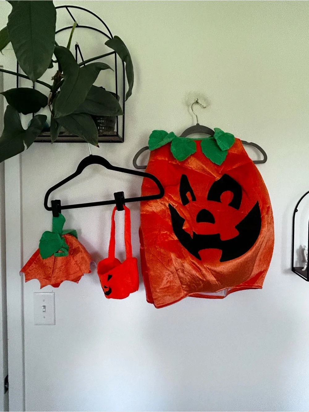 Spooktacular Creations Children’s/Toddler Pumpkin Costume Size Small